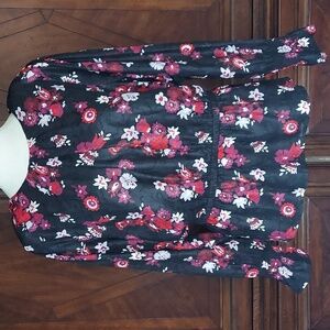 Ann Taylor Factory L/S Blouse - XL - black & red floral pattern